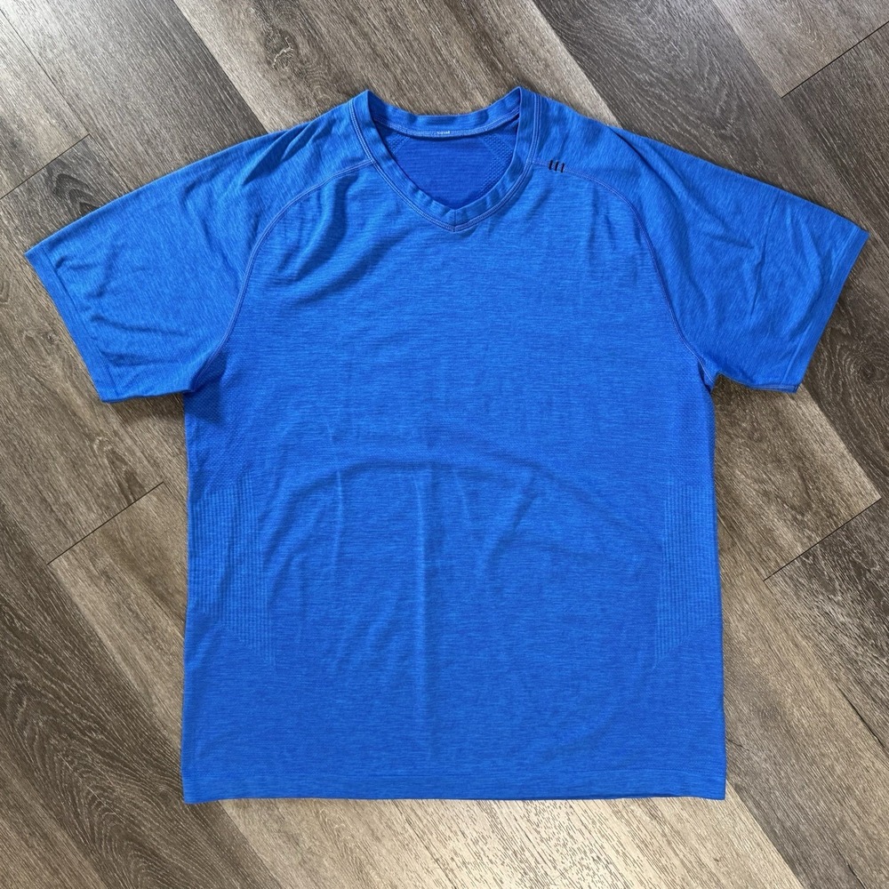Lululemon Metal Vent Tech T-Shirt Mens Large Blue Athletic Short Sleeve Gym